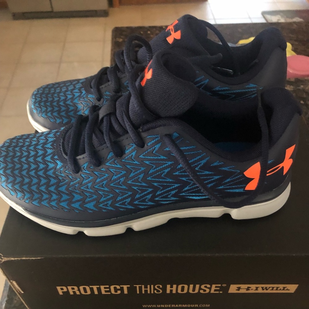 Under Armour shoe